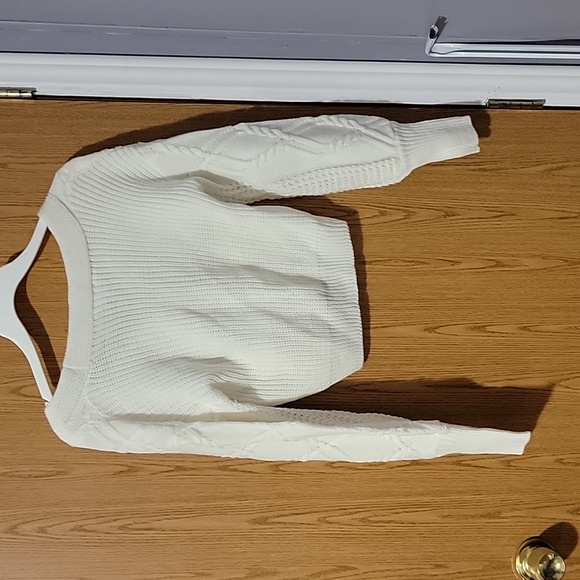 Sweater - Picture 2 of 3